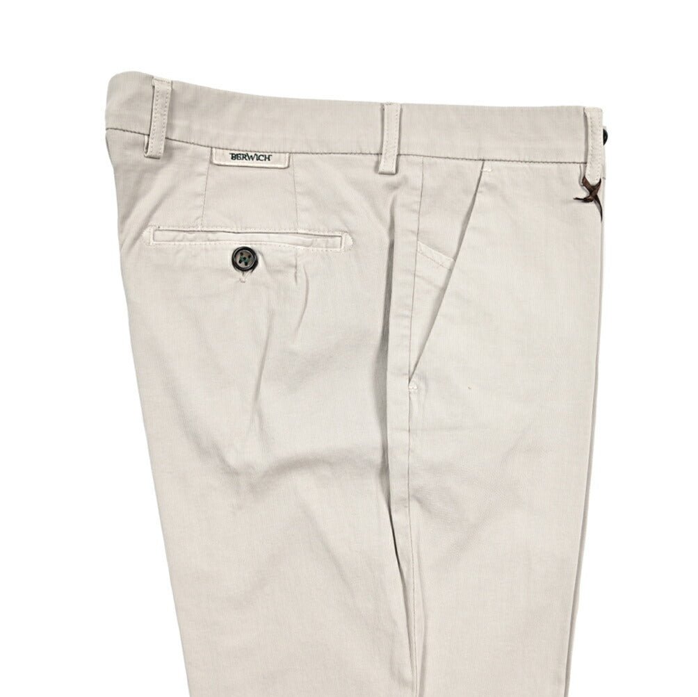 BERWICH "MORELLO" ストレッチコットン ノータックスリムパンツ|425196 - 48|GUARDAROBA MILANO OFFICIAL STORE