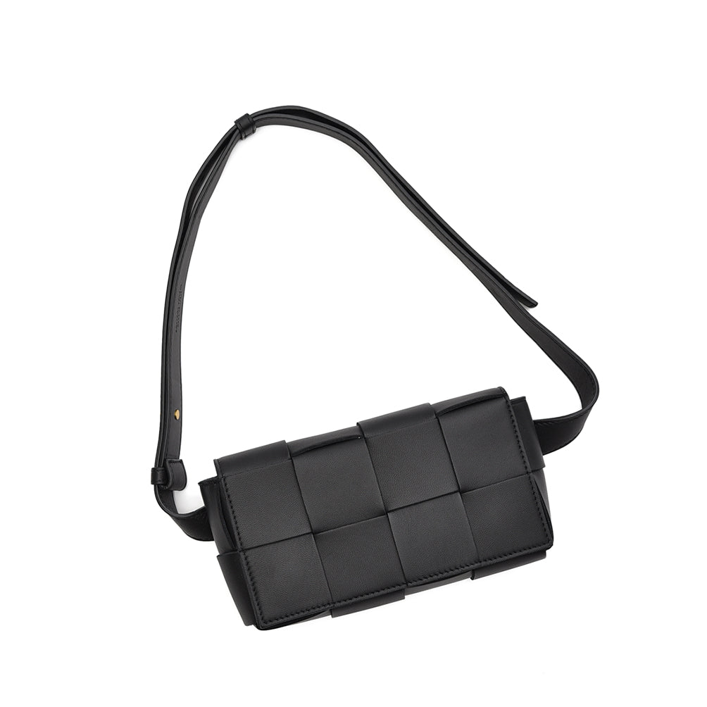 BOTTEGA VENETA マキシイントレチャートレザー ボディバッグ|415970|GUARDAROBA MILANO OFFICIAL STORE