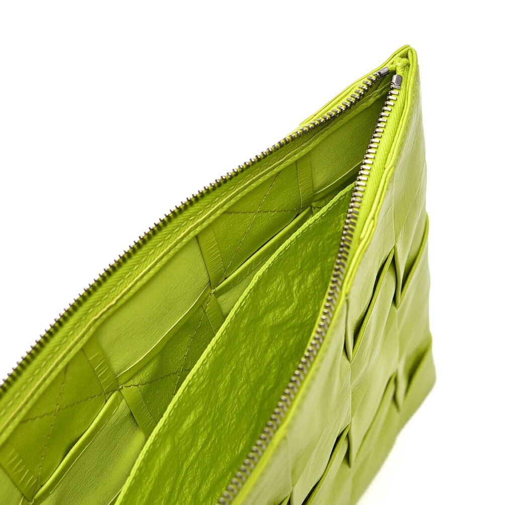 SALE|BOTTEGA VENETA マキシイントレチャートレザー クラッチバッグ|415928|GUARDAROBA MILANO OFFICIAL STORE