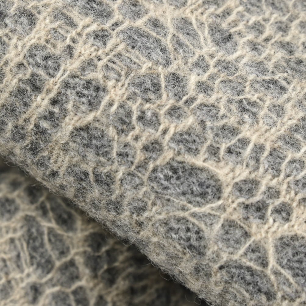 《キッズ》 Kangra メリノウール100% レース刺繍ニットカーディガン|r - 265386265386 - 1|GUARDAROBA MILANO OFFICIAL STORE