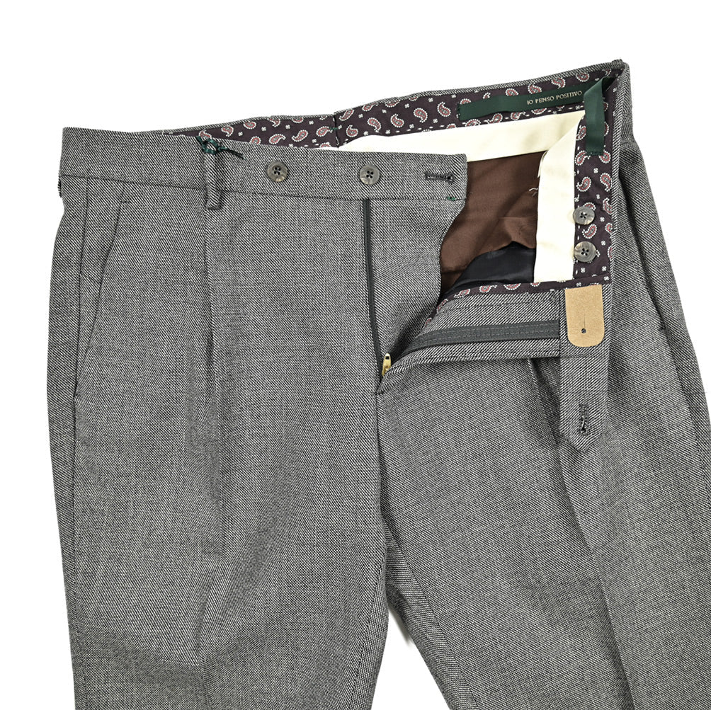 SALE|BERWICH MORELLO ヴァージンウール100% シャークスキンワンタックスラックス|413389 - 46|GUARDAROBA MILANO OFFICIAL STORE