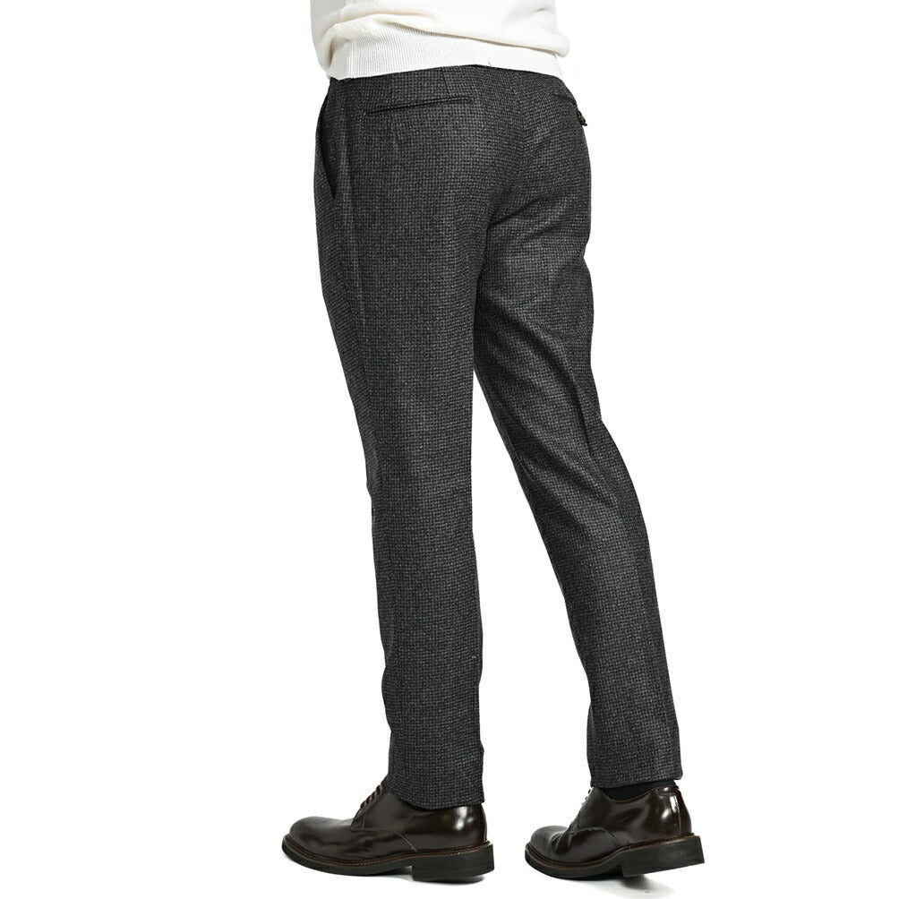 PRE WINTER SALE対象|BERWICH MORELLO ストレッチコットン 微起毛ワンタックチノスラックス|GUARDAROBA MILANO OFFICIAL STORE