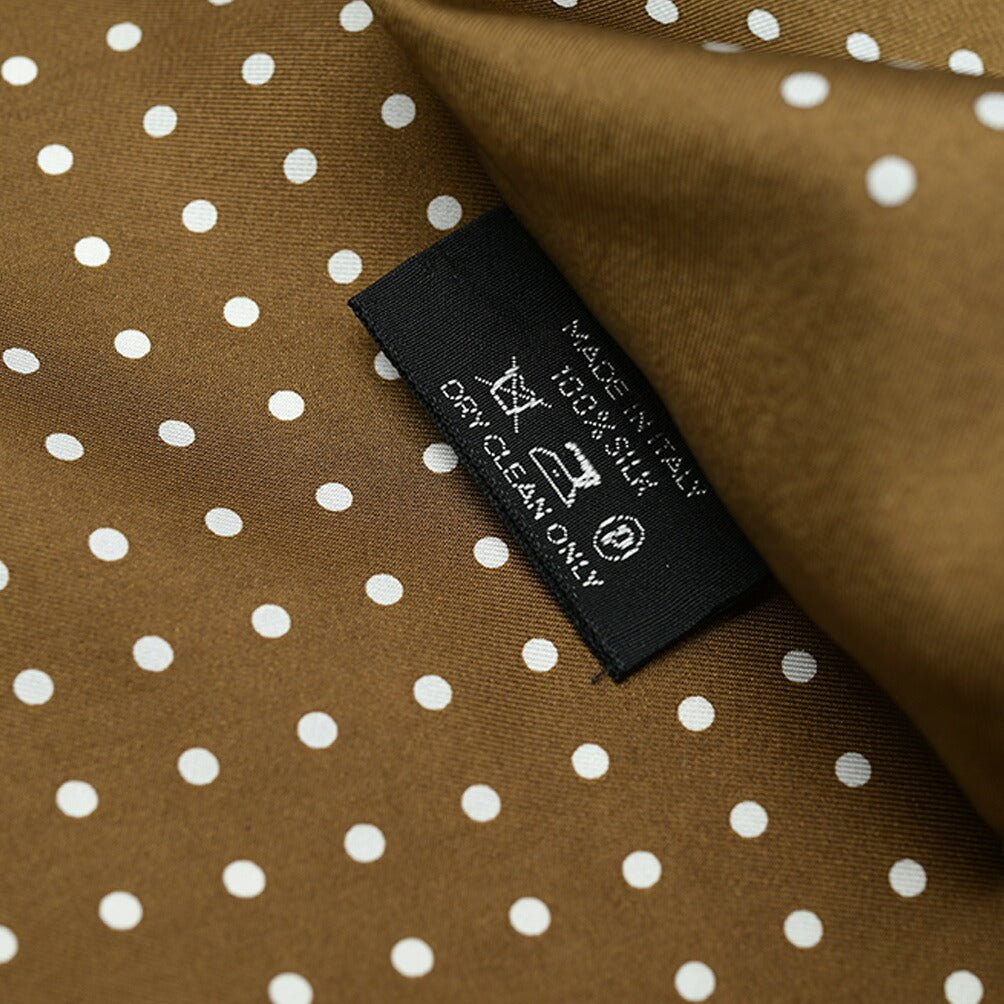 TOM FORD シルク100% ポケットチーフ|409867|GUARDAROBA MILANO OFFICIAL STORE