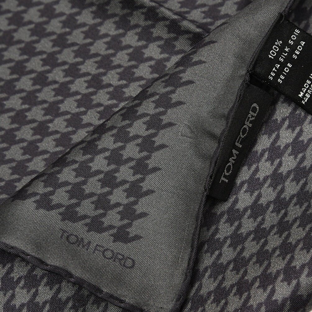 TOM FORD シルク100% ポケットチーフ|428843|GUARDAROBA MILANO OFFICIAL STORE
