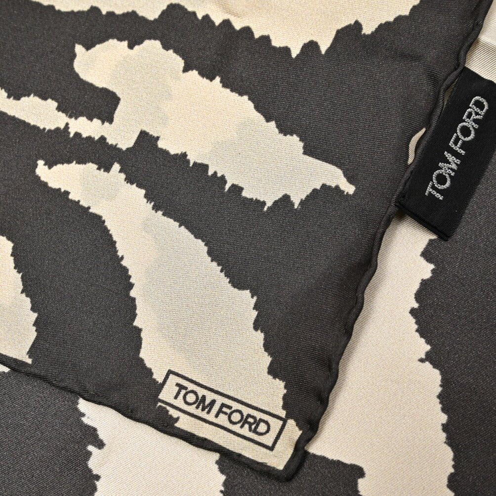 TOM FORD シルク100% 総柄ポケットチーフ|429076|GUARDAROBA MILANO OFFICIAL STORE