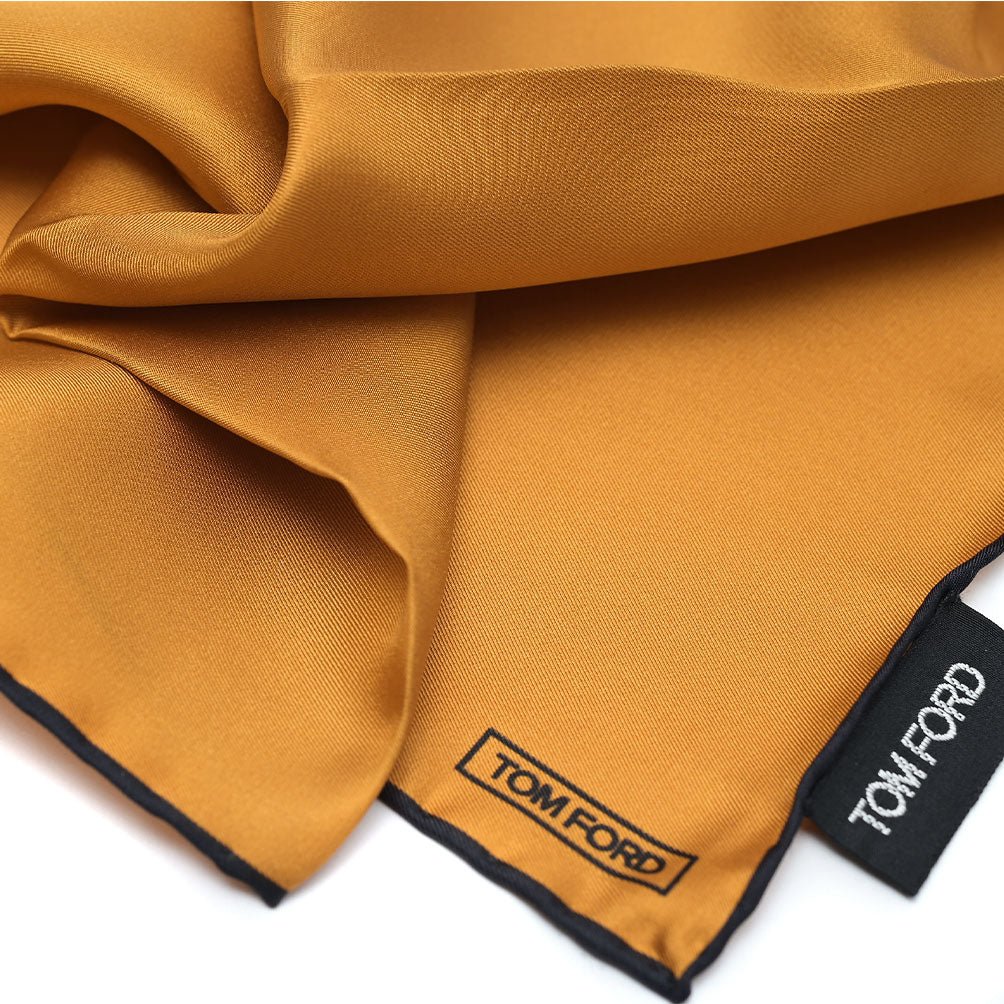 TOM FORD シルク100% ポケットチーフ|409706|GUARDAROBA MILANO OFFICIAL STORE