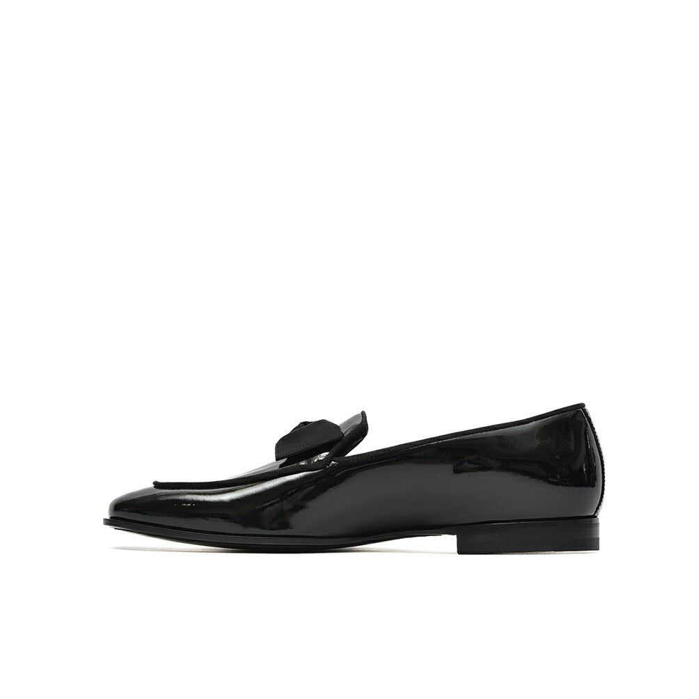 【10%OFFクーポン】TAGLIATORE エナメルレザー ローファー｜GUARDAROBA MILANO OFFICIAL STORE