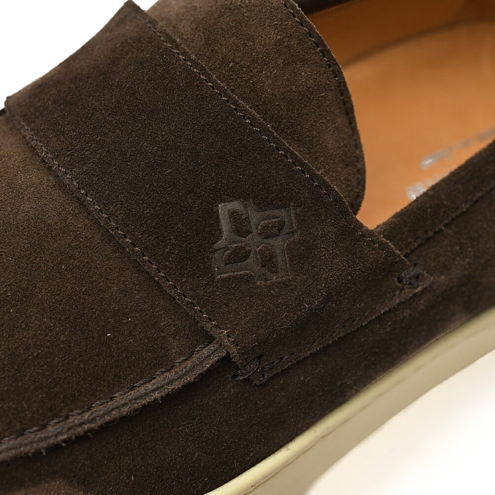 【10%OFFクーポン】TAGLIATORE スエードレザー ローファー｜GUARDAROBA MILANO OFFICIAL STORE