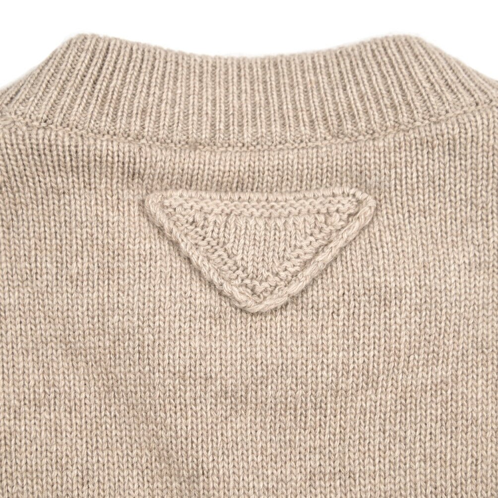 25 - 26AW PRADA GIROCOLLO カシミヤ ニットセーター クルーネック ミドルゲージ 長袖 カシミヤ100%｜435344-46｜GUARDAROBA MILANO OFFICIAL STORE