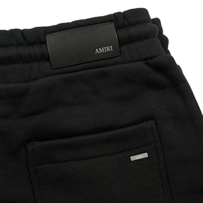 26 - 27AW AMIRI “RELAXED PULL ON SWEATSHORT” コットン100% スウェットロゴショーツ ブラック S | GUARDAROBA MILANO OFFICIAL STORE