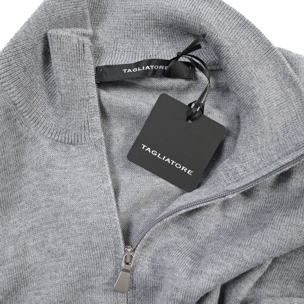 26-27AW TAGLIATORE “HOCHE” ヴァージンウール100% ハーフジップニットセーター グレー 50 | GUARDAROBA MILANO OFFICIAL STORE