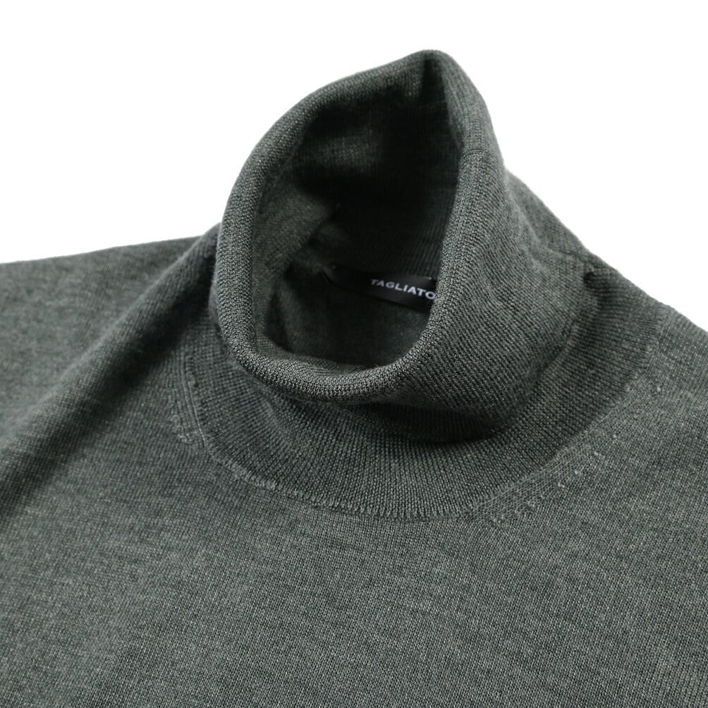 26-27AW TAGLIATORE “MIKE” シルク混ウール タートルネックニットセーター グリーン 50 | GUARDAROBA MILANO OFFICIAL STORE