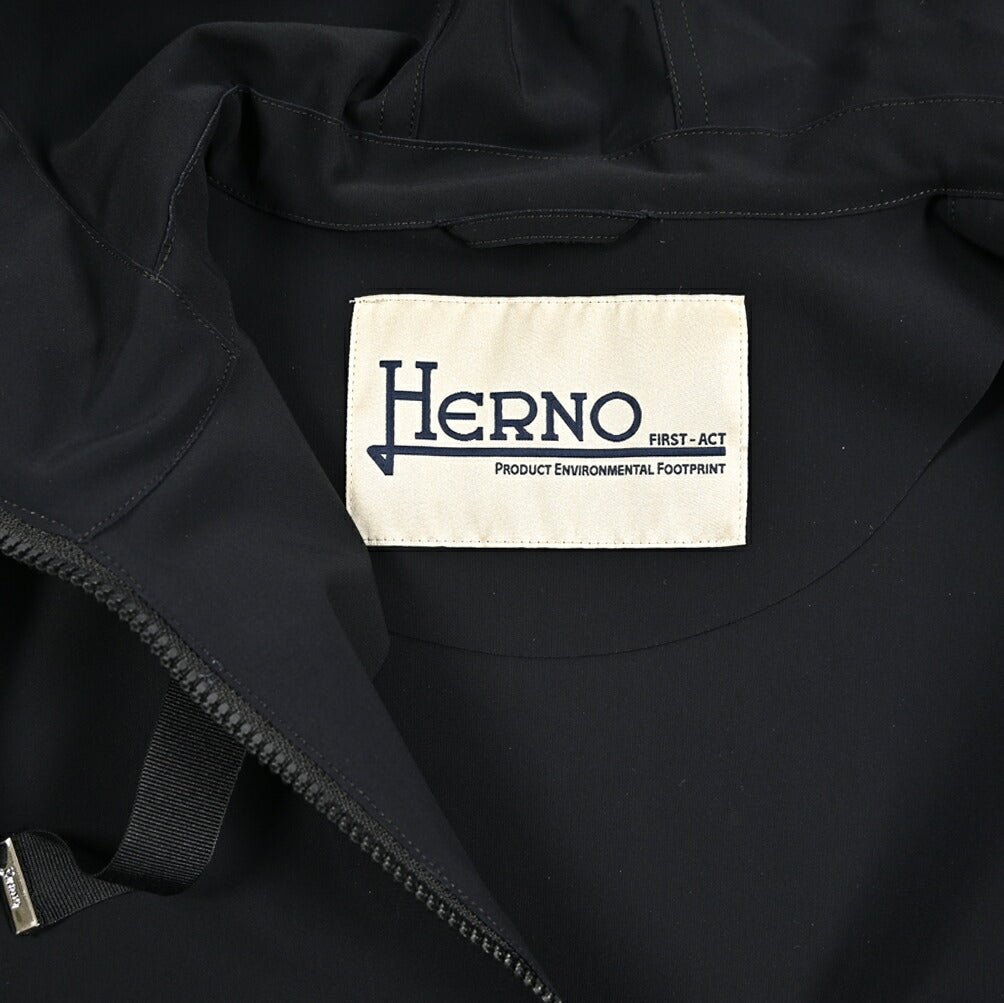 【レディース】26SS HERNO FIRST - ACT ストレッチナイロン フーディージャケット｜435777-36｜GUARDAROBA MILANO OFFICIAL STORE