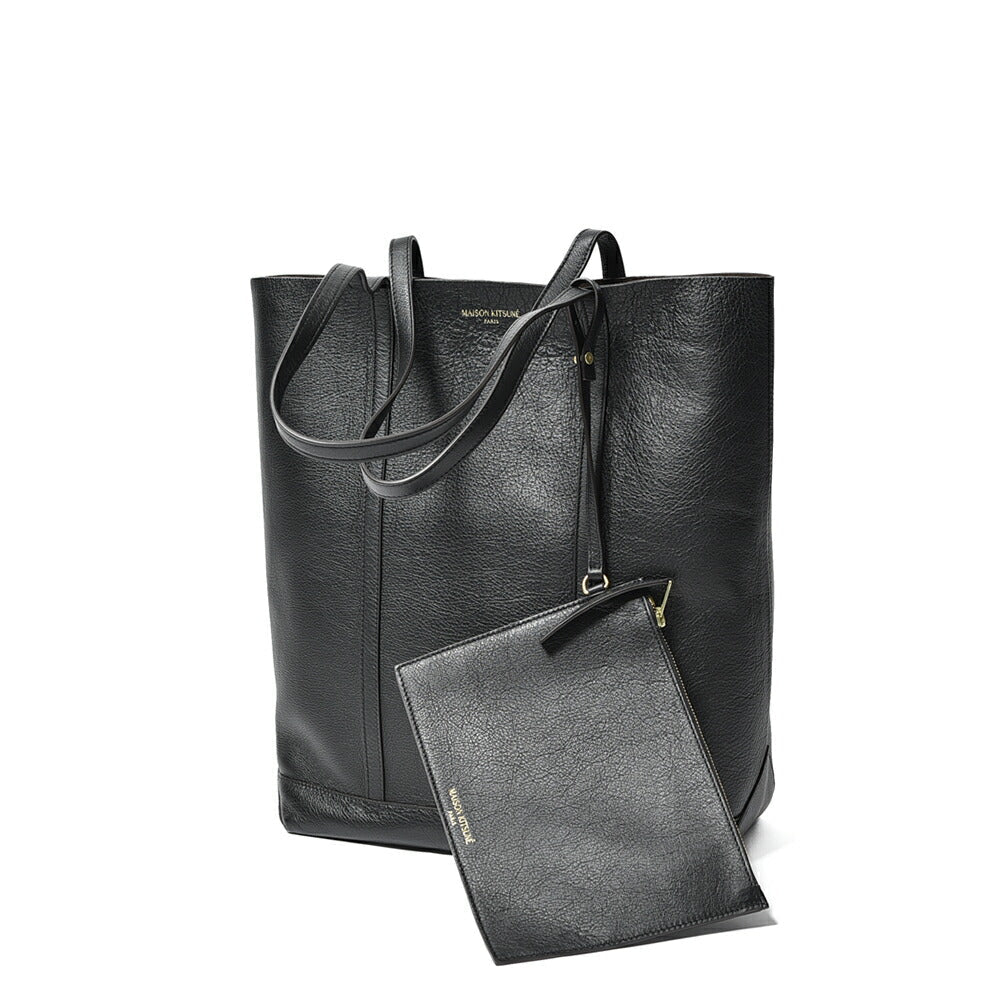 26SS MAISON KITSUNE レザートートバッグ ブラック(BLACK) H39cm×W32cm×D15cm | GUARDAROBA MILANO OFFICIAL STORE