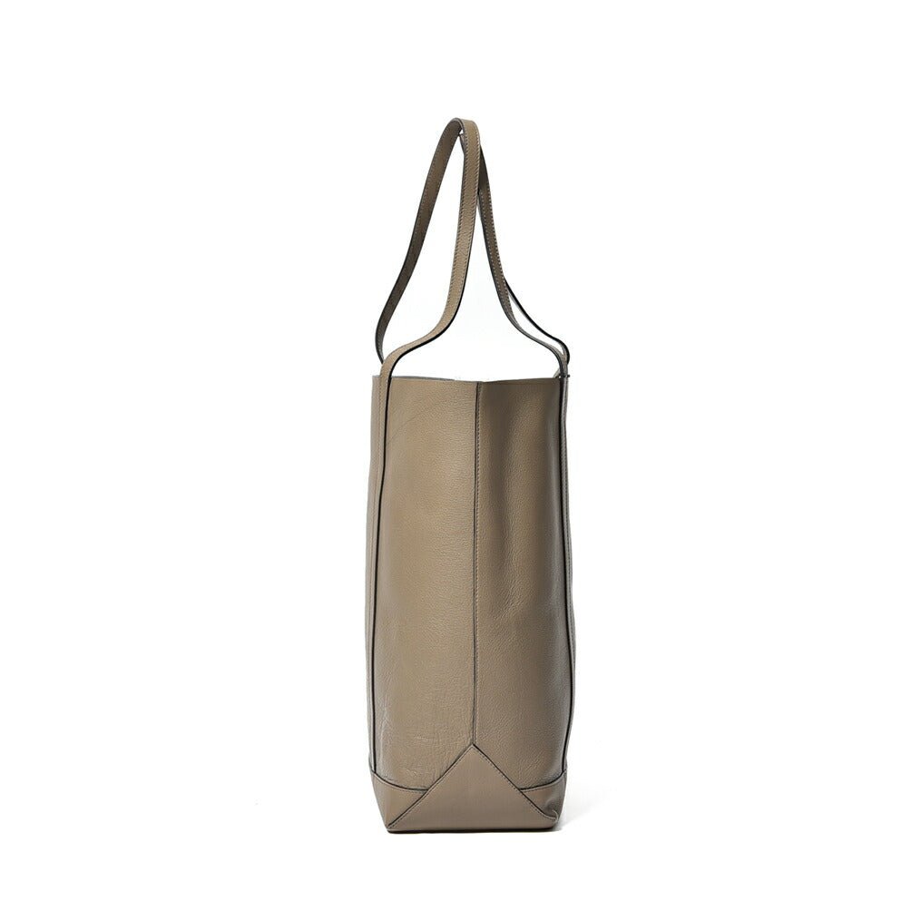 26SS MAISON KITSUNE レザートートバッグ グレージュ(TAUPE GRAY) H39cm×W32cm×D15cm | GUARDAROBA MILANO OFFICIAL STORE