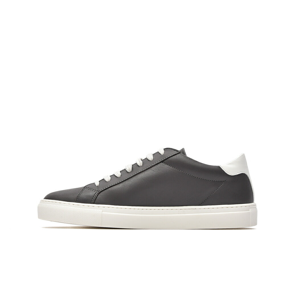 EMPORIO ARMANI カーフレザースニーカー