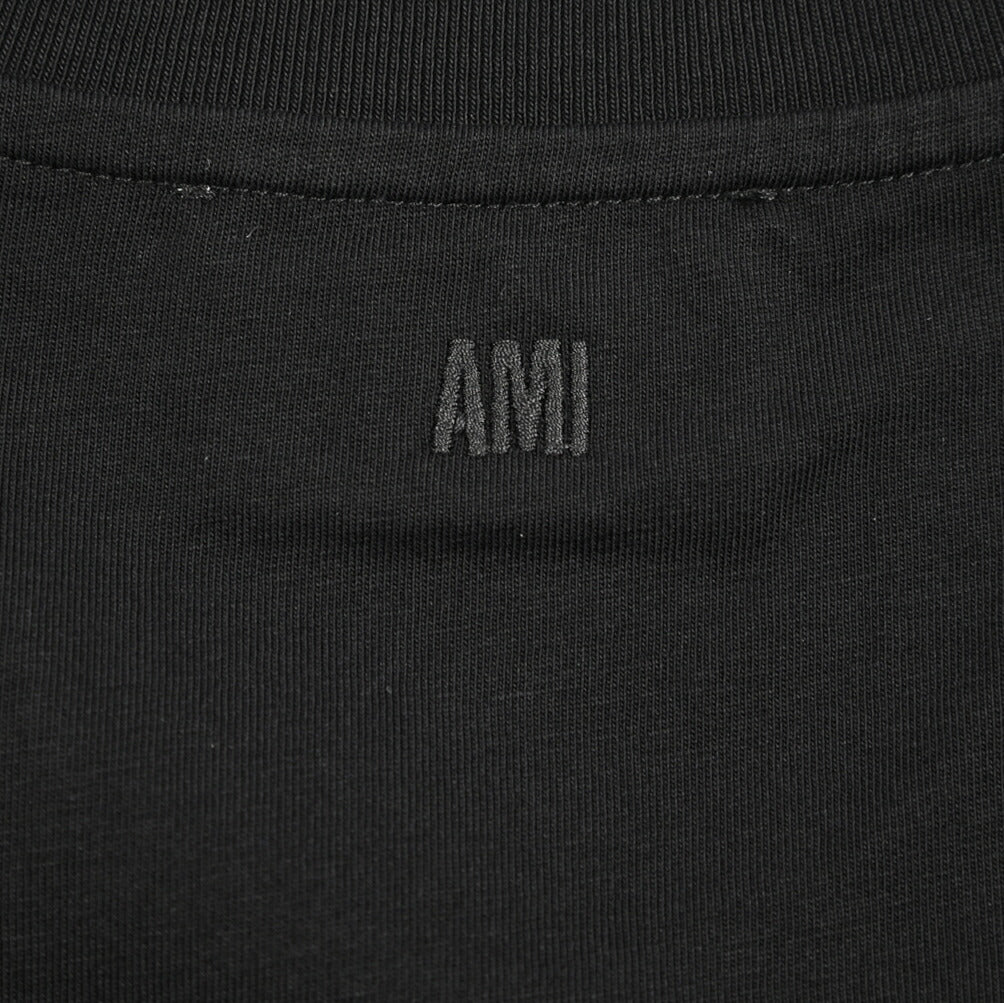 25-26AW AMI PARIS コットン100% ワンポイントロゴTシャツ
