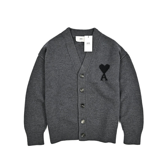 25-26AW AMI PARIS ヴァージンウール100% ワンポイントロゴニットカーディガン