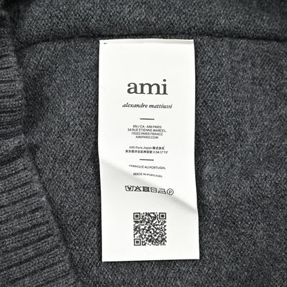 25-26AW AMI PARIS ヴァージンウール100% ワンポイントロゴニットカーディガン