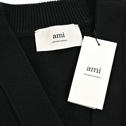 25-26AW AMI PARIS ヴァージンウール100% ワンポイントロゴニットカーディガン