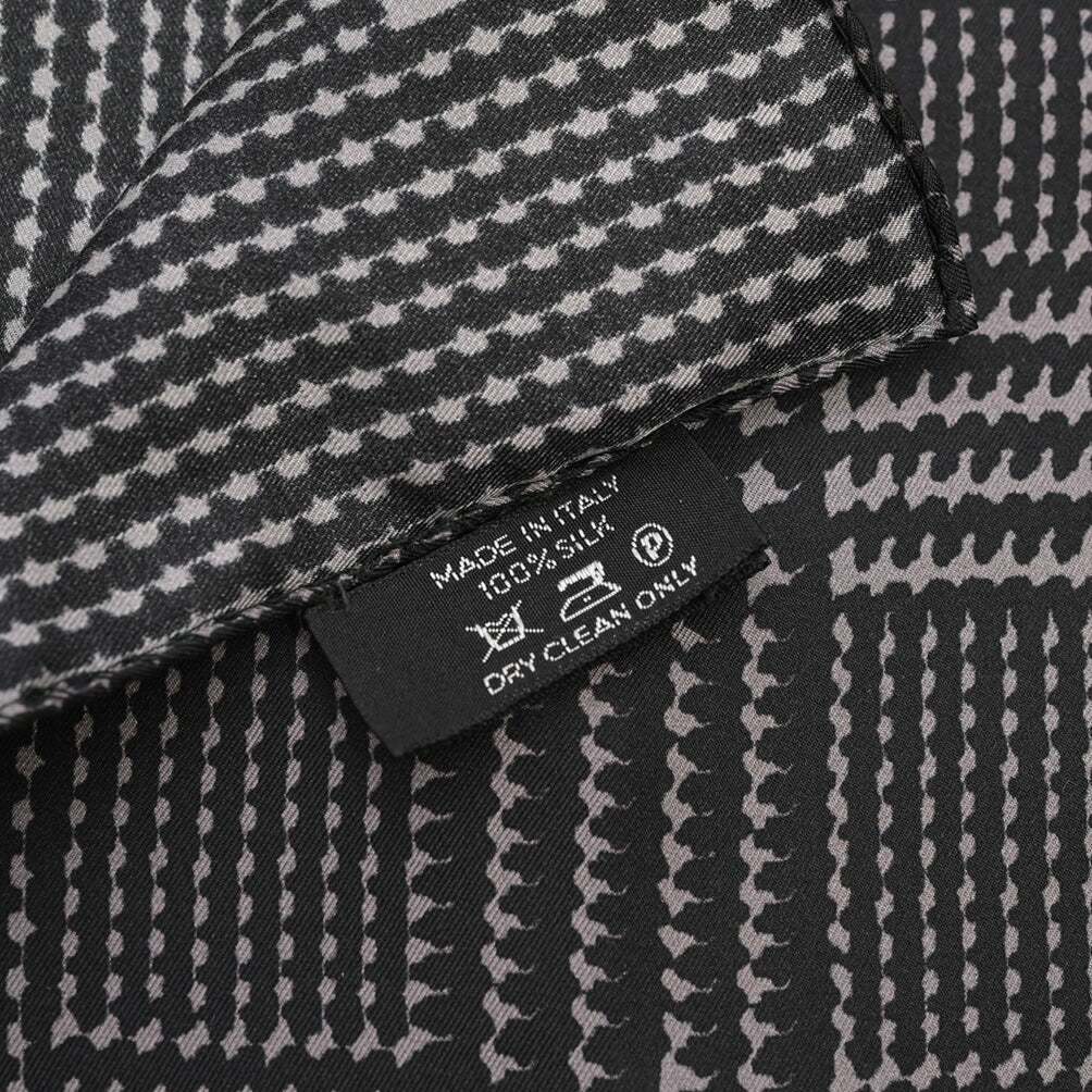 TOM FORD シルク100% ポケットチーフ