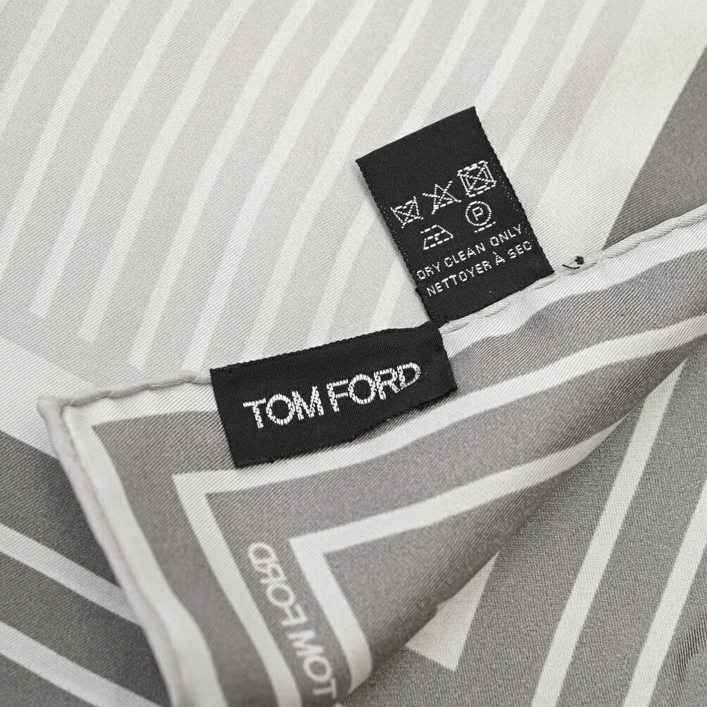 TOM FORD シルク100% ポケットチーフ