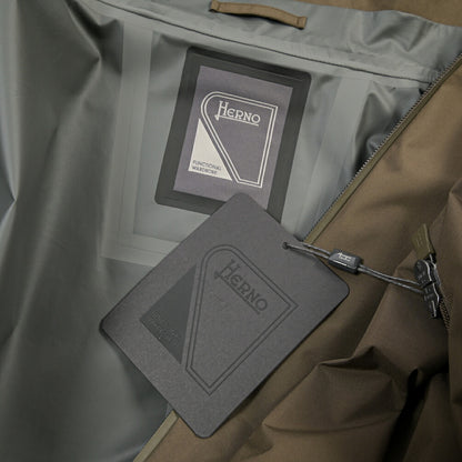 HERNO “FUNCTIONAL WARDROBE” ポリエステル100% フード付きライトコート PRO-METEO 撥水 防風 透湿 / レディース