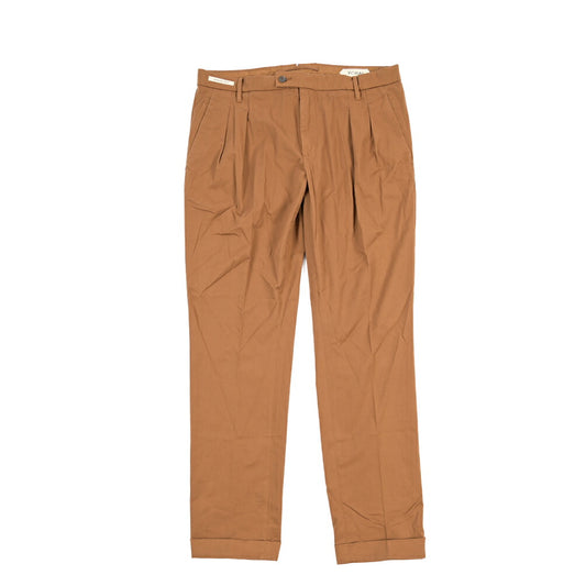 YCHAI “ROBUSTO” ストレッチコットン ツータックチノパンツ / TAPERED FIT