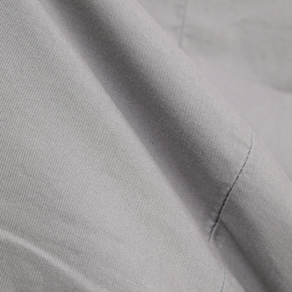 YCHAI “ROBUSTO” ストレッチコットン ツータックチノパンツ / TAPERED FIT