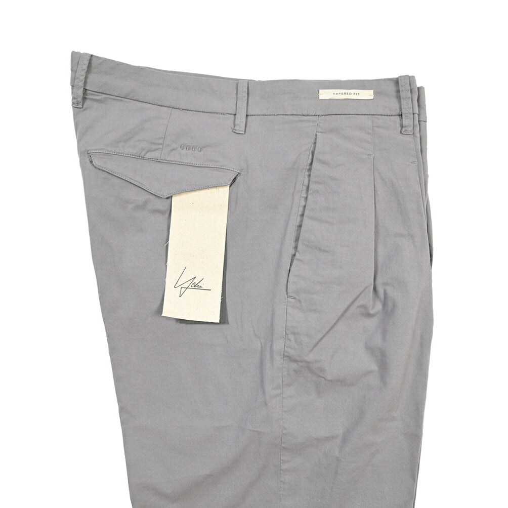 YCHAI “ROBUSTO” ストレッチコットン ツータックチノパンツ / TAPERED FIT