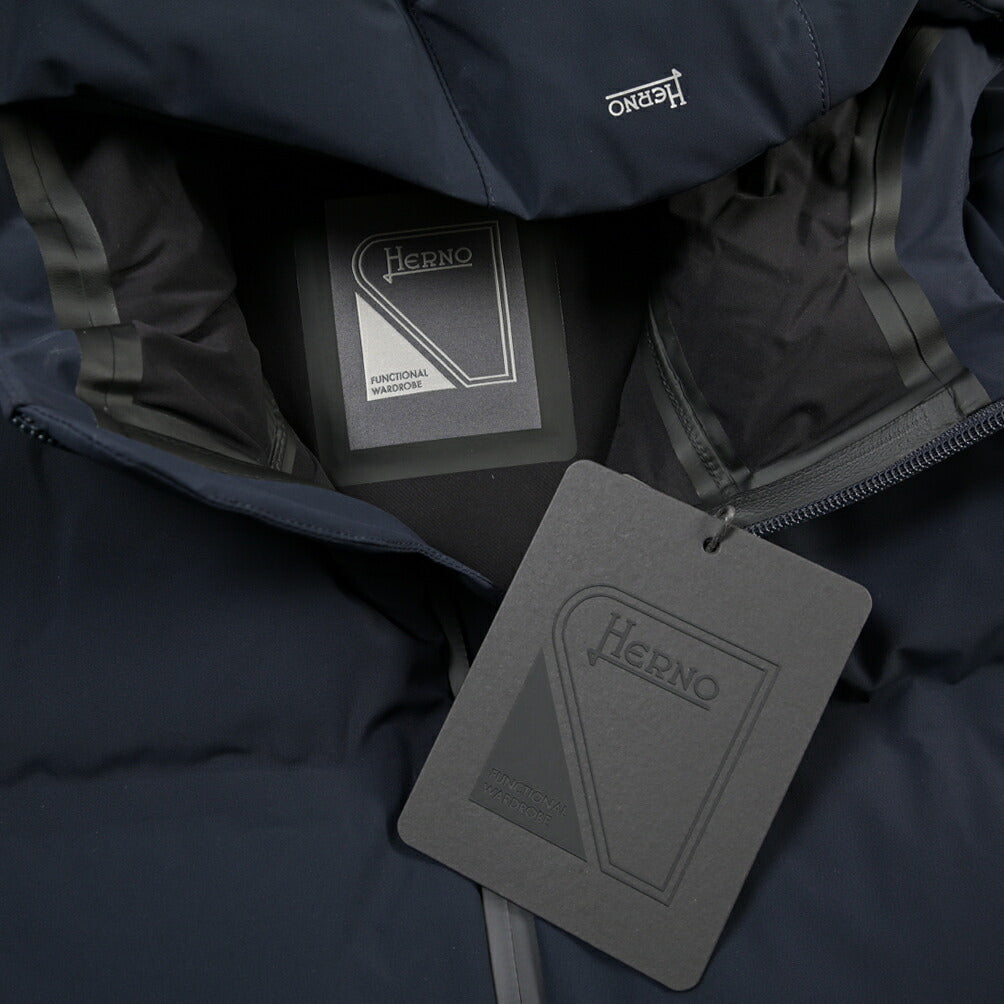 26-27AW HERNO “FUNCTIONAL WARDROBE” ストレッチナイロン フード付きダウンコート