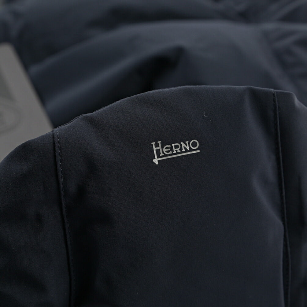 26-27AW HERNO “FUNCTIONAL WARDROBE” ストレッチナイロン フード付きダウンコート