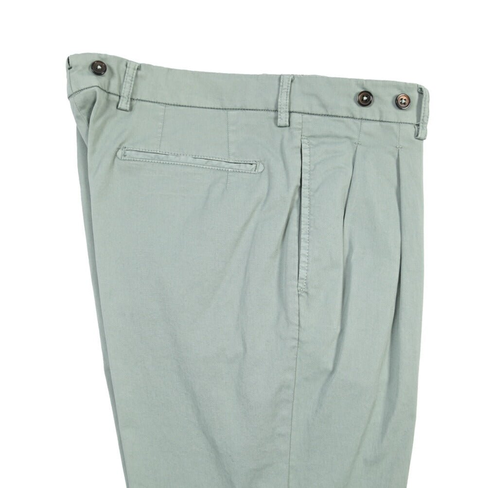 BERWICH “BARBER-GD” ストレッチコットン ツータックチノパンツ グリーン(salvia821) 46 | GUARDAROBA MILANO OFFICIAL STORE