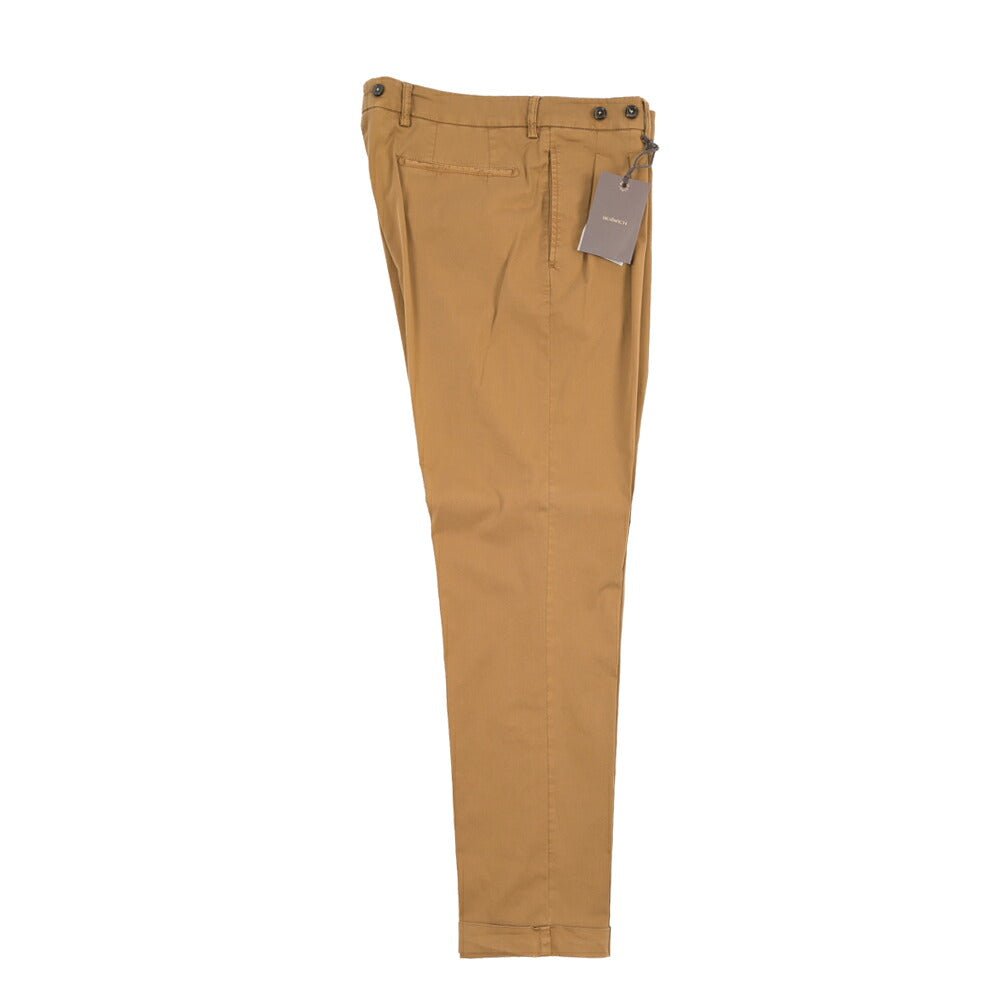 BERWICH “BARBER-GD” ストレッチコットン ツータックチノパンツ ブラウン(tabacco280) 46 | GUARDAROBA MILANO OFFICIAL STORE