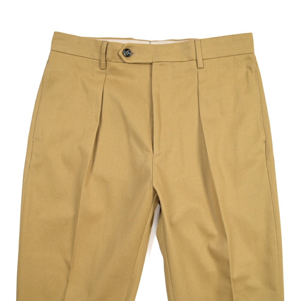BERWICH “CHIAIA” コットン100% ワンタックチノパンツ ライトブラウン(desert) 48 | GUARDAROBA MILANO OFFICIAL STORE