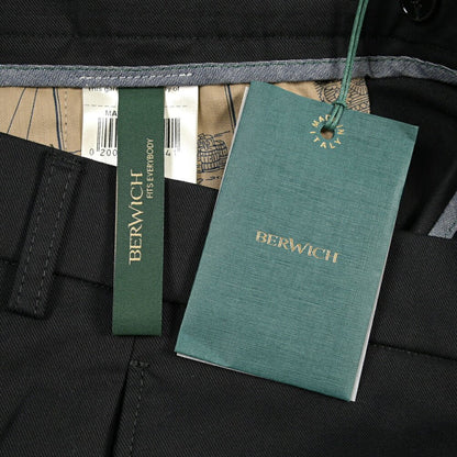 BERWICH “CHIAIA 1P” ストレッチコットン ワンタックチノパンツ ブラック(black) 54 | GUARDAROBA MILANO OFFICIAL STORE