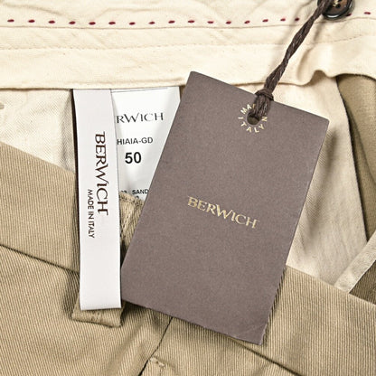 BERWICH “CHIAIA - GD” ストレッチコットンチノ ワンタックパンツ ベージュ(sand) 50 | GUARDAROBA MILANO OFFICIAL STORE