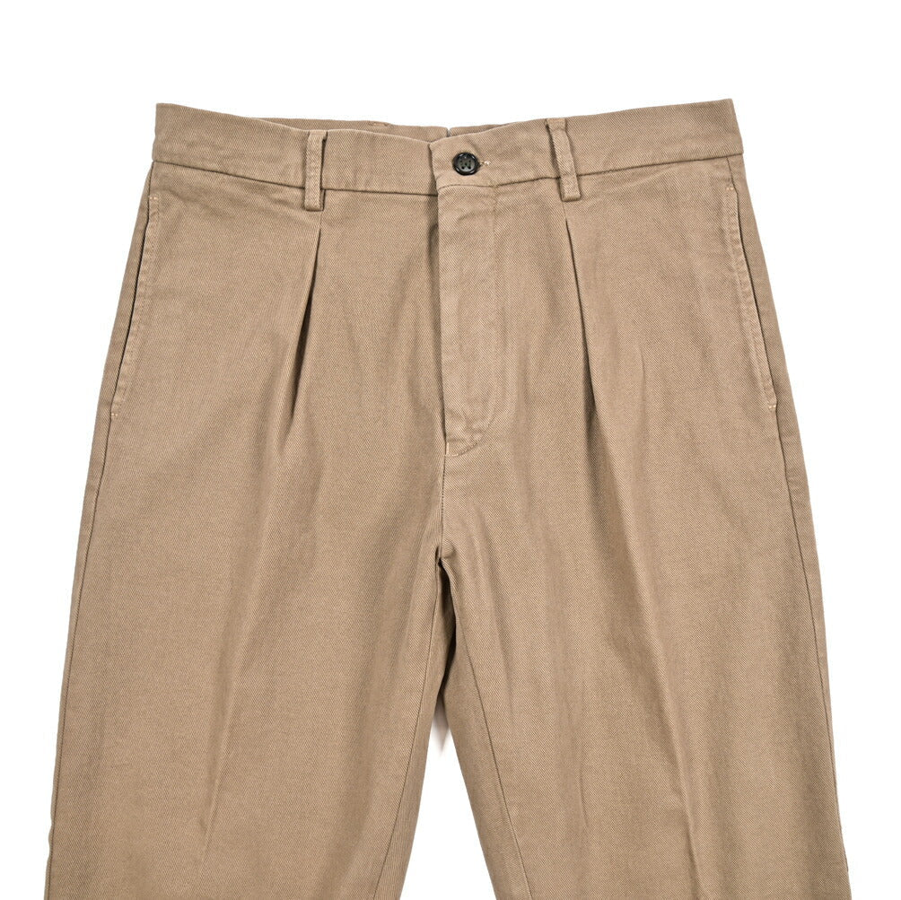 BERWICH “CHIAIA - GD” ストレッチコットンチノ ワンタックパンツ ブラウン(noce724) 46 | GUARDAROBA MILANO OFFICIAL STORE