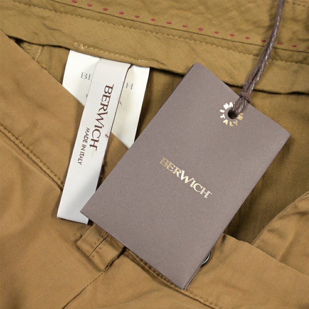 BERWICH “CHIAIA-GD” ストレッチコットン ワンタックヘリンボーンパンツ ブラウン(old280) 46 | GUARDAROBA MILANO OFFICIAL STORE