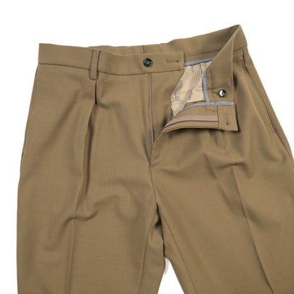 BERWICH “CHIAIA LONG” 高機能ストレッチウール ワンタックスラックス カーキグリーン(olive) 46 | GUARDAROBA MILANO OFFICIAL STORE
