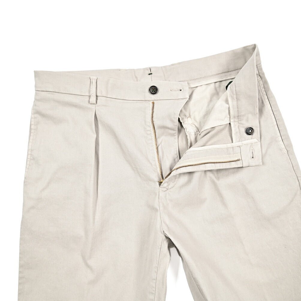 BERWICH “CHIAIA LONG - GD” ストレッチコットンチノ ワンタックパンツ グレージュ(pomice008) 50 | GUARDAROBA MILANO OFFICIAL STORE