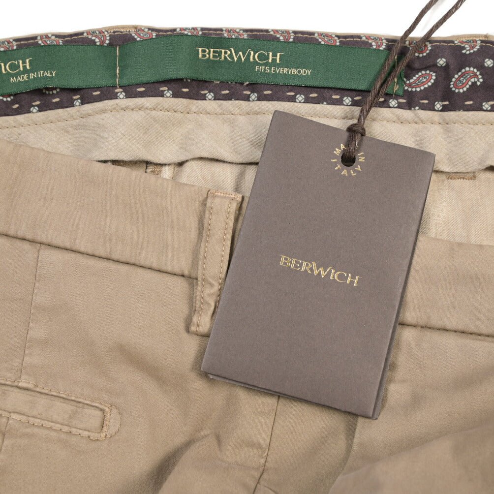 BERWICH “MORELLO 1P-GD” リヨセル混コットン ワンタックチノパンツ グレージュ(noce724) 48 | GUARDAROBA MILANO OFFICIAL STORE