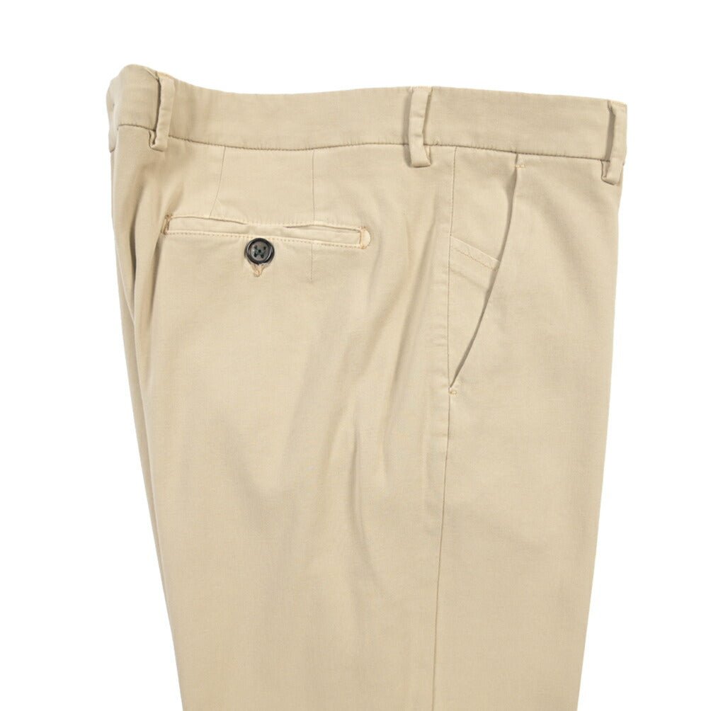 BERWICH “MORELLO - GD” ビスコース混コットン ノータックチノパンツ ベージュ(beige208) 50 | GUARDAROBA MILANO OFFICIAL STORE