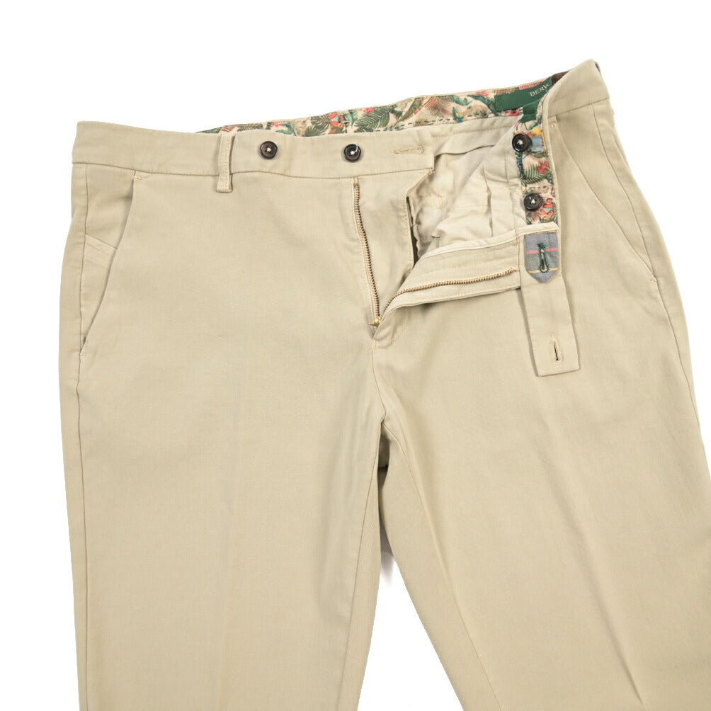 BERWICH “MORELLO - GD” ビスコース混コットン ノータックチノパンツ ベージュ(beige208) 52 | GUARDAROBA MILANO OFFICIAL STORE