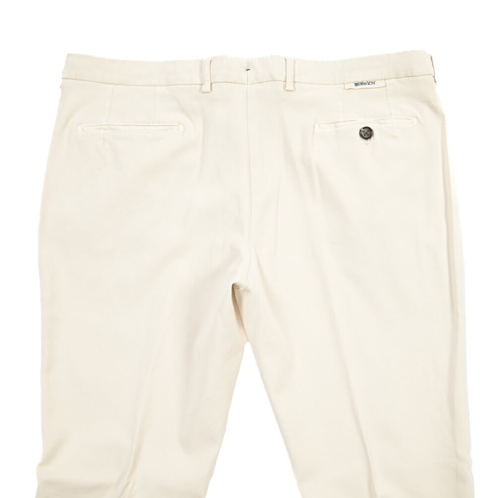 BERWICH “MORELLO-GD” ビスコース混コットン ノータックチノパンツ オフホワイト(latte802) 46 | GUARDAROBA MILANO OFFICIAL STORE