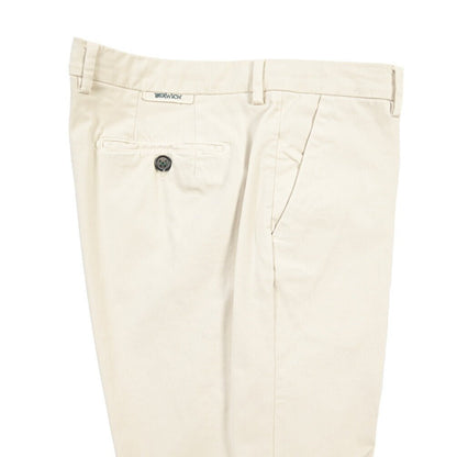 BERWICH “MORELLO-GD” ストレッチコットン ノータックチノパンツ オフホワイト(latte802) 52 | GUARDAROBA MILANO OFFICIAL STORE
