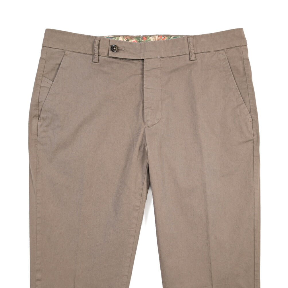 BERWICH “MORELLO-GD” ストレッチコットン ノータックチノパンツ ブラウン(mandorlo462) 50 | GUARDAROBA MILANO OFFICIAL STORE
