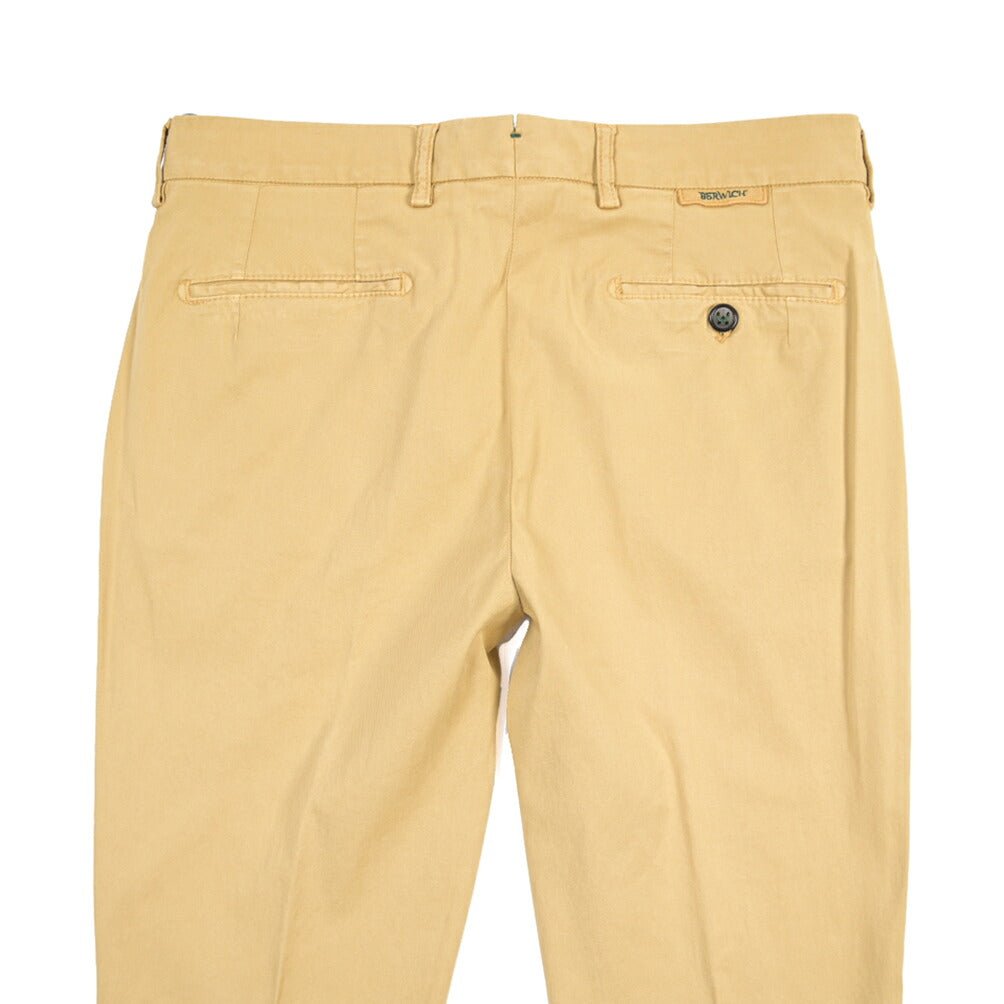 BERWICH “MORELLO-GD” ストレッチコットン ノータックチノパンツ ベージュ(deserto265) 46 | GUARDAROBA MILANO OFFICIAL STORE