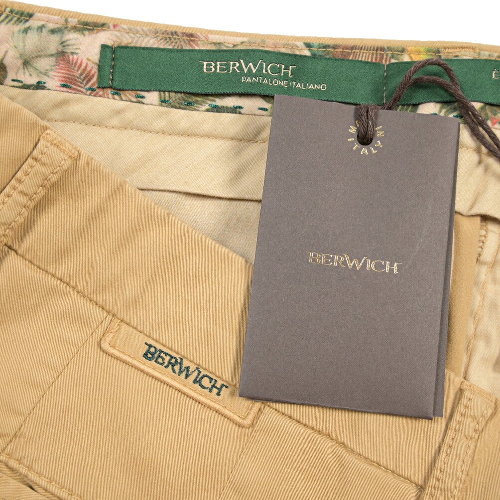 BERWICH “MORELLO-GD” ストレッチコットン ノータックチノパンツ ベージュ(deserto265) 44 | GUARDAROBA MILANO OFFICIAL STORE
