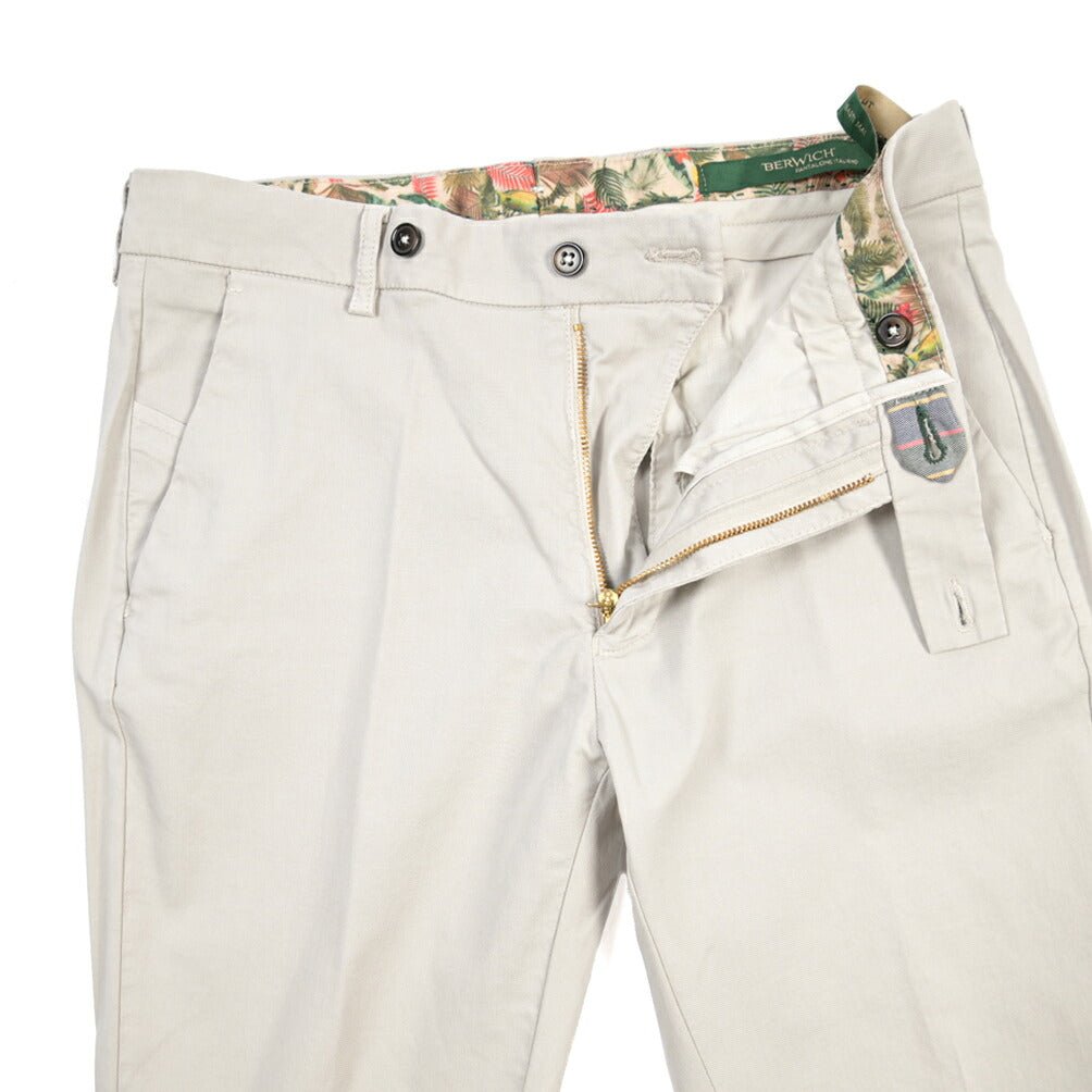 BERWICH “MORELLO-GD” リヨセル混コットン ノータックパンツ ライトグレー(pomice008) 46 | GUARDAROBA MILANO OFFICIAL STORE